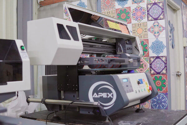 apex desktop uv printer operating