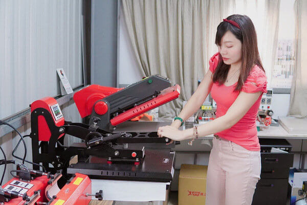 operating heat press printer