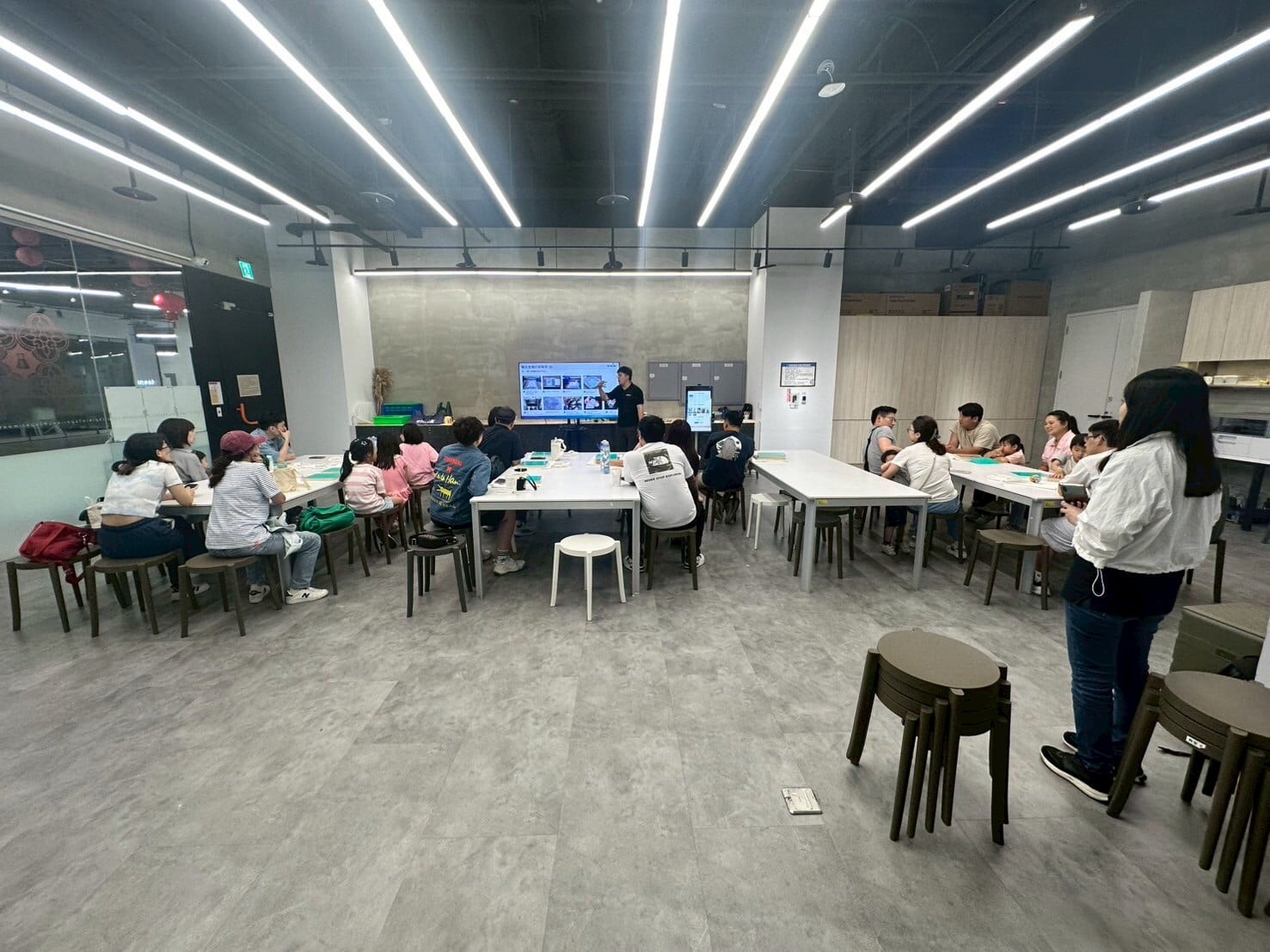 2026 夏季 奕昇x台北科教館 用AI玩轉臉譜 打造第一張個人風格金屬海報 2606 activity ntsec 05