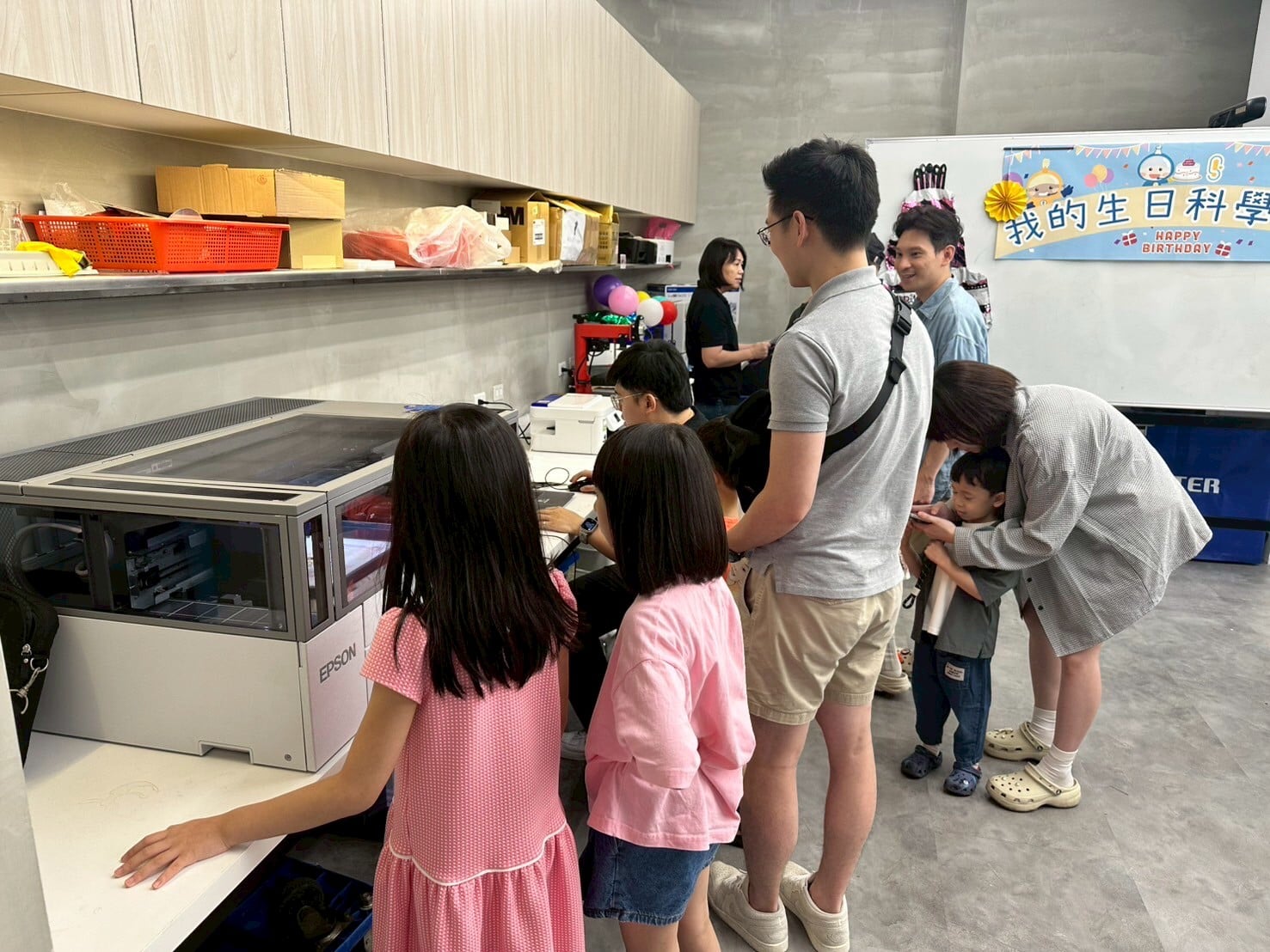 2026 夏季 奕昇x台北科教館 用AI玩轉臉譜 打造第一張個人風格金屬海報 2606 activity ntsec 22